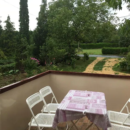 Magnolia Apartment Sarvar